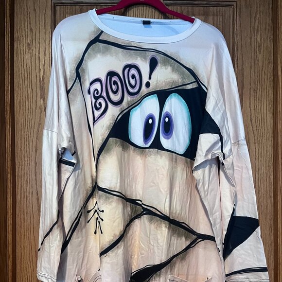 Spooky Mummy Halloween Long Sleeve - Picture 1 of 3
